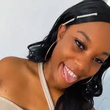 Erica Kellogg's Instagram, Twitter & Facebook