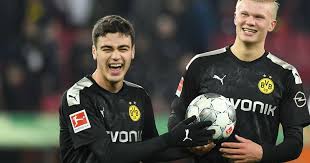 Since erling started playing for borussia dortmund at the beginning of 2020, he's done just one thing and that is score goals. Bvb Erling Haaland Uber Giovanni Reyna Wird Es Bis Zur Absoluten Weltspitze Schaffen