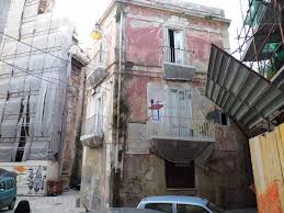 Una signora, che aveva ben 6 figli suoi, istituì una scuola materna privata e gratuita per le famiglie più bisognose e prolifiche di taranto vecchia. La Bellezza Nascosta Di Taranto Vecchia Una Piccola Isola Abbandonata Al Degrado Barinedita Testata Giornalistica Online