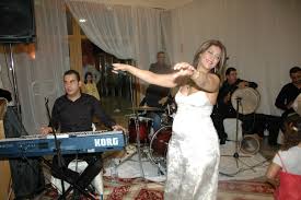Alpes wedding event, animation, organisation et film de mariage à grenoble, mais également sur toute l'isère et chambéry. Orientalnet Mariage Oriental Annuaire Pour Les Professionnels Orientaux Et Du Mariage Oriental Orchestre Tunisien Dj Tunisien