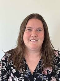 Amber Whitman's Instagram, Twitter & Facebook