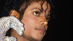Michael joseph jackson was born on august 29, 1958, at st mary's mercy hospital in gary, indiana to a family of jehovah's witnesses.he was the eighth of katherine and joe jackson's ten children. Sarung Tangan Ikonik Michael Jackson Terjual Di Atas 85 Ribu Poundsterling