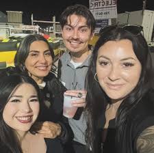 Nessa V (@nessabv21) • Instagram photos and videos