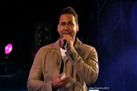 A poner en juego tu cuerpo, g si te parece prudente, a esta propuesta indecente. Romeo Santos Discography Wikipedia