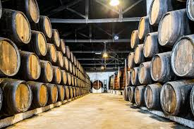 Onde assistir vila nova x anápolis hoje na internet grátis pela rodada do campeonato goiano ao vivo 2021. Port Wine Caves At Vila Nova De Gaia Porto Arrivalguides Com