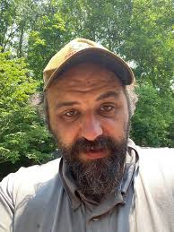 Ohio I live in Ohio. I am wanting women from Ohio. I am single and 35 years  old.