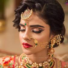 Bridal make up and hair at the Mumbai Workshop!!!! Make up by @richa_dave  hair by @prarthidave.25 and Urvashi dave❤❤. Picture by  @yashgajjarphotography. model @vinnymiranda007 Jewellery by @imshreeji  #weddingmakeup #weddinginspirations #weddingideas ...