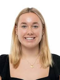 Laura Littlejohn's Instagram, Twitter & Facebook