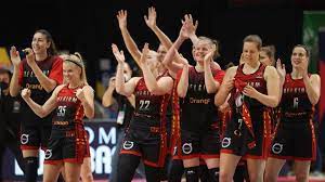 Sporza volgt de belgian cats, de nationale vrouwenploeg basketbal, op het ek basketbal en de olympische spelen. E7cfu1cker J2m
