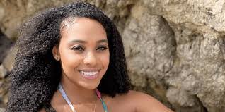 Lisa Pegram's Instagram, Twitter & Facebook