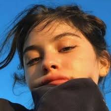 Stream Abril Moreno music