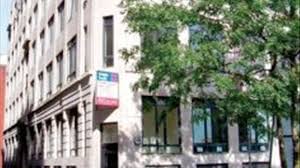 **available now!!** located in the northern quarter, but within seconds of the shopping quarter, this large studio makes for ideal city living. The Birchin Joiner Street Manchester M4 1ph Novaloca Com