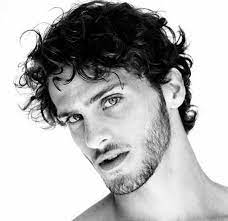 Men With Thick Wavy Hair Often Find It Difficult To Manage Their Manes A Full Head Of Hair Can B Mens Hairstyles Thick Hair Thick Wavy Hair Curling Thick Hair