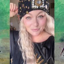 I'm joining my friends at Oxfam in their #RegiftRevolution campaign by  regifting my pair of Frye boots! Too many new gifts eventually end up in a  landfill or put a strain on