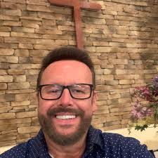 Garnett Barrett's Instagram, Twitter & Facebook