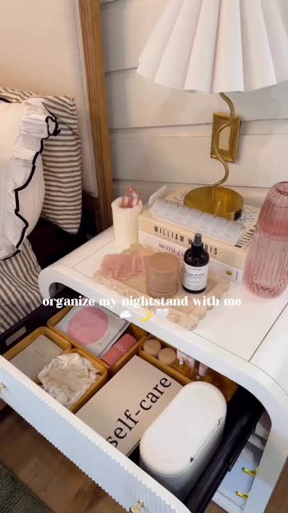 Creative Nightstand Organization Ideas for Cozy Spaces