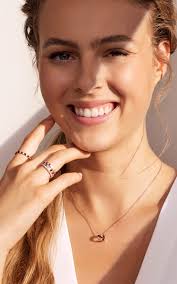 Chaumet Writes New Chapter for Iconic Bee My Love Collection