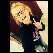 Jessica Tesch's Instagram, Twitter & Facebook