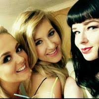 Imogen Clare Wallis (@ImogenClare93)