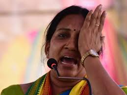 మోత్కుపల్లి ఆగంచేశారు, మీ శిష్యురాలిగానే బతుకుతా: ఒక్క ఛాన్స్ అంటూ శోభారాణి  కంటతడి