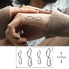 Tattoo Schriften 49 Ideen Und Spruche Fur Ihren Personlichen Schriftzug Tattoo schriftart / tattoo schriftarten sind für die wahl eines tattoos ausschlaggebend.