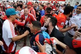 Superclásico is the football match in argentina between buenos aires rivals boca juniors and river plate.it derives from the spanish usage of clásico to mean derby, with the prefix super used as the two clubs are the most popular and successful clubs in argentine football. Potential Harsher Punishments For Violent Football Fans After River Plate Boca Junior Fiasco Argentina Reports
