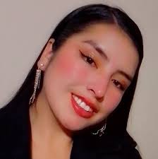 Hermoso sillón paltrona madera mara tersiopelo vino ideal para escritorios  oficinas para brindar un excelente presencia, excelente calidad y comodidad  para mayor información precio 1190 bs ℹ️ al 77477416**