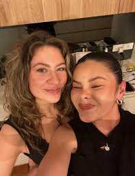 Hey everyone! My roommate will be leaving our beautiful apartment at the  end of the month, so I'm looking for a new tenant to share! Location: