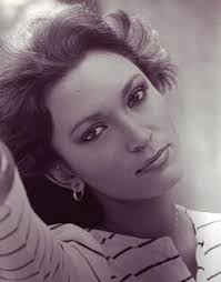 Roxana Chávez: Movies, TV, and Bio