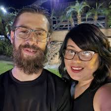 Is Florence Aquatic Center open to all Florence zip code residents?