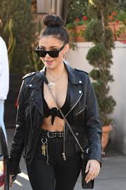The camel toe trend continues to go strong, especially among women in sports. Madison Beer Cameltoe 30 Photos Thefappening 74dveri Ru