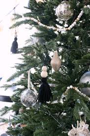I am inviting you into my modern home as i share my boho chic take on christmas decor in part one of my holiday home tour. Diy Boho Christmas Ornaments Crazy Wonderful