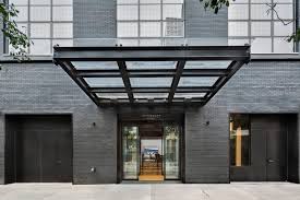 Explore intersect by lexus, a lifestyle concept and luxury space where people can engage with lexus without ever getting behind a steering wheel. A Cultural Hub For Car Lovers Lexus S New Intersect Space In New York Merges Gourmet Cuisine With Top Gear Design Artnet News