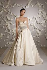 Ein brautkleid in gold oder in blush ist eine schöne alternative zum weißen brautkleid und ein echtes highlight. Bridal Gowns And Wedding Dresses By Jlm Couture Style 3018