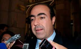 Gustavo Puente deja la SEDCO; se enfila por la gubernatura