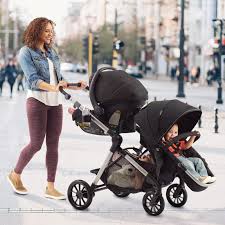 The ideal infant travel system: Travel System Evenï¬‚o Pivot Xpand Evenflo Official Site