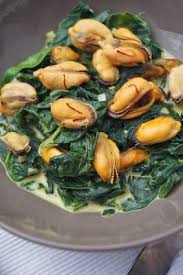 Epinards Aux Moules Et Au Safran Epinard Cuisine Poisson Recette Moules