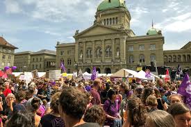 Das ist in island tradition. Frauenstreik 2019