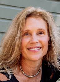 Mary Siefert's Instagram, Twitter & Facebook