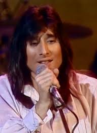 I found this interesting. Listen to Robert Fleischman sing Wheel in the  Sky. https://www.loudersound.com/features/robert-fleischman-the-forgotten-journey-singer-who-was-sacrificed-for-steve-perry#:~:text=But%20Fleischman%20still%20played%20a,in%20a  ...