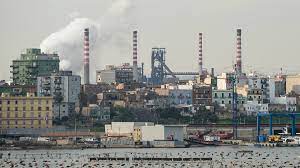 Per le donne si registra un aumento dellincidenza di tumori dal 24%al 100%. Ilva Di Taranto Qual E Il Futuro Dell Acciaieria Wired