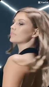 método curly girl" que trata de enseñar a las mujeres rizadas a cuidar y  tratar su cabello, pero también a amar sus propio rizoTrendencias. El Curly  girl Method se basa en proporcionar