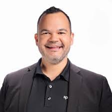 Duane Smart's Instagram, Twitter & Facebook