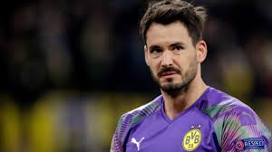 Nach informationen von goal und. Bvb Ersatz Fur Roman Burki Dortmund Fragt Offenbar Bei Andre Onana An Fussball Video Eurosport