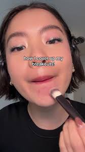 How to Conceal Breakouts with Beech Concealer