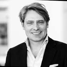 Revitalize Industry in gesprek met ..... John de Kok