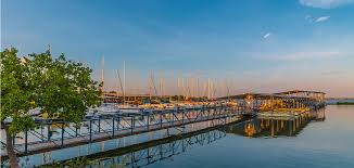 Houseboats, personal watercraft, water toys. State Dock Marina Suntex Marinas