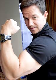 Celeb Style Mark Wahlberg Bring On The Big Guns Mark Wahlberg Celebrities Male Mark Walberg