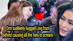 stuck in here 😅🤣🤣😊💜💫🦋💜✨ #lingorm #strawberrymorakot #linglingkwong  #ormkornnaphat