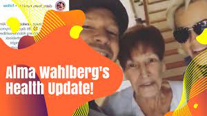 Donnie wahlberg, their mother alma elaine wahlberg, chef paul wahlberg and mark wahlberg attend the grand opening of wahlburgers credit: Is Alma Wahlberg Sick Know What Happened Youtube